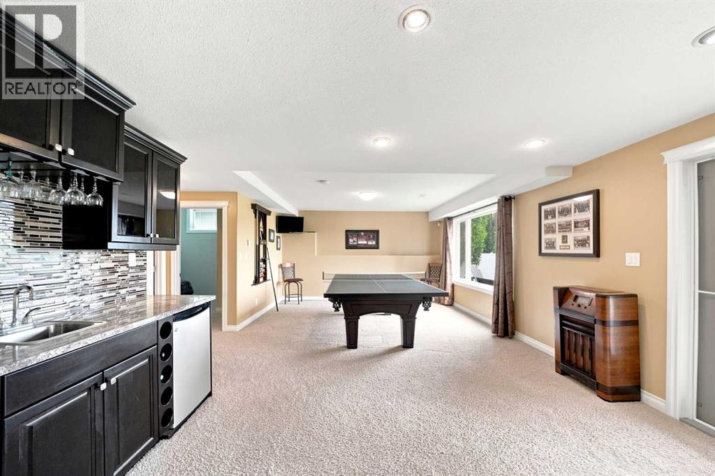 48 Innes Close - 33