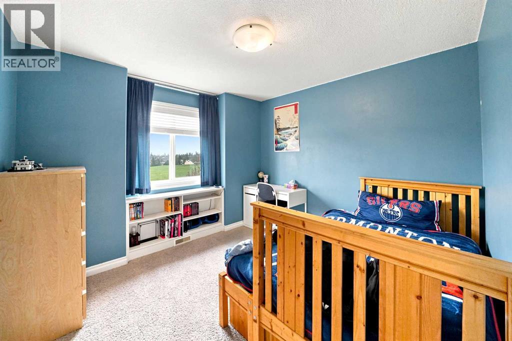 48 Innes Close - 23