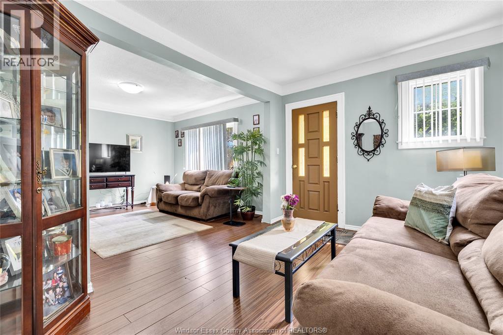 2453 TURNER - 15