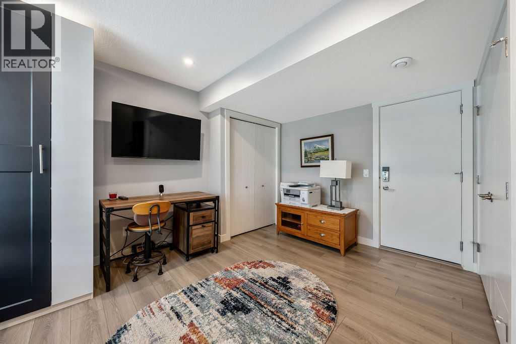 869 Cranston Avenue SE - 3