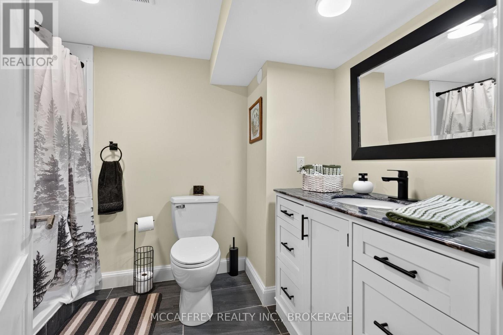 2183 DALEY ROAD - Image 29
