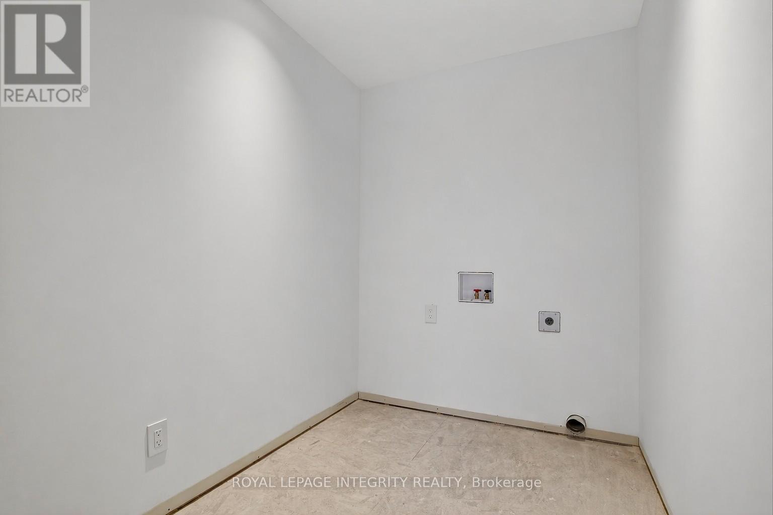 112 QUEEN ELIZABETH DRIVE - 38