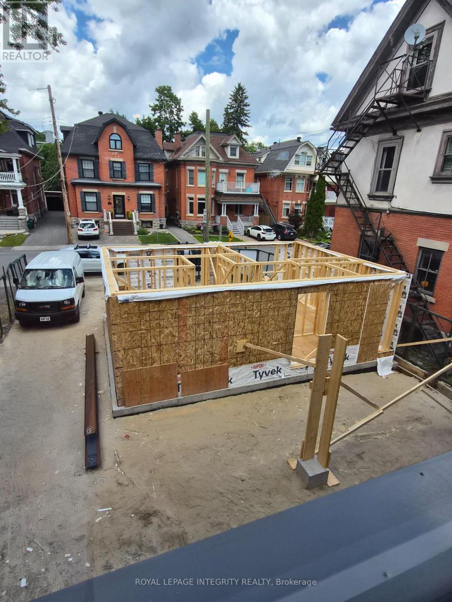 112 QUEEN ELIZABETH DRIVE - 50