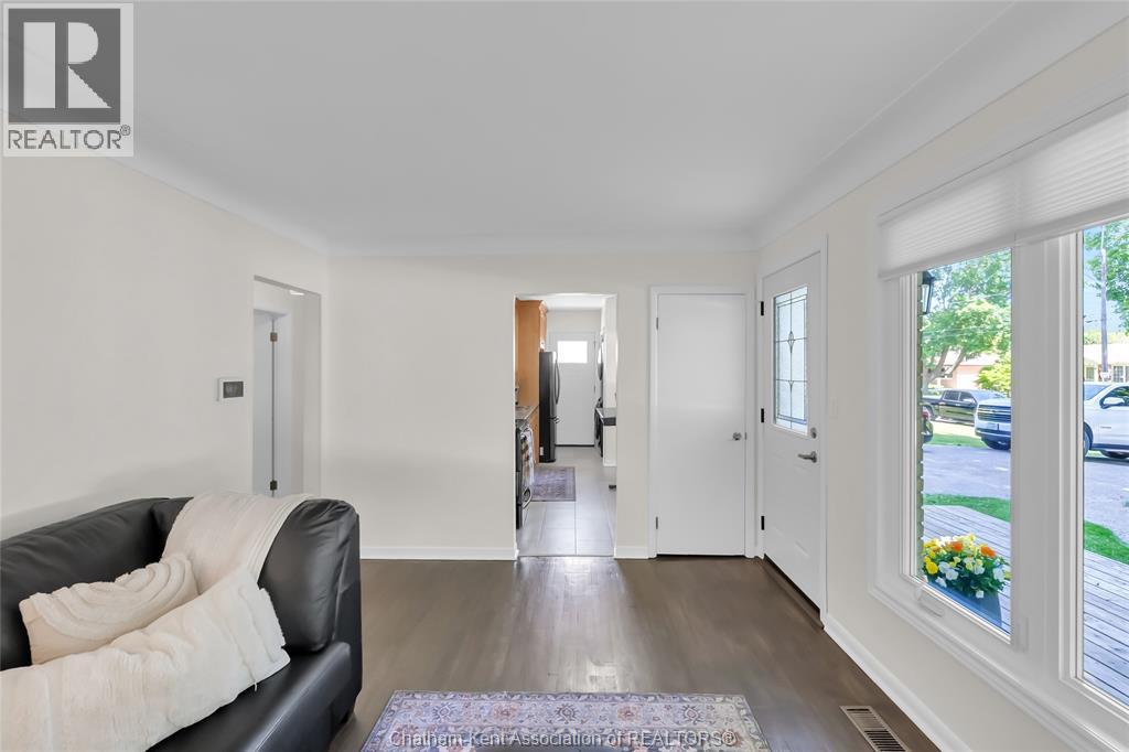 119 Burton AVENUE - 4