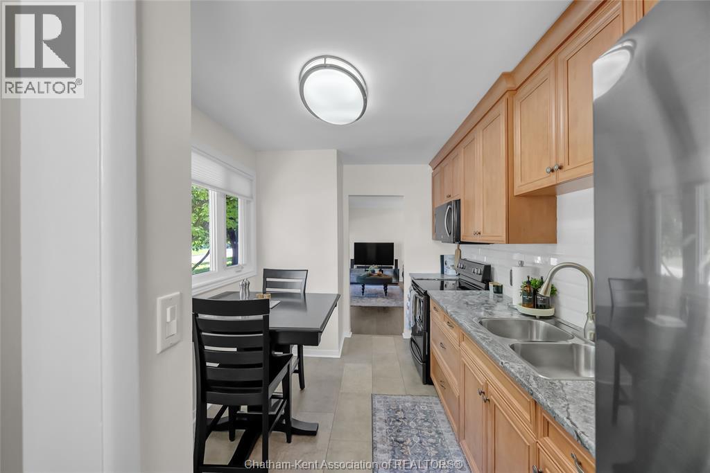 119 Burton AVENUE - 10