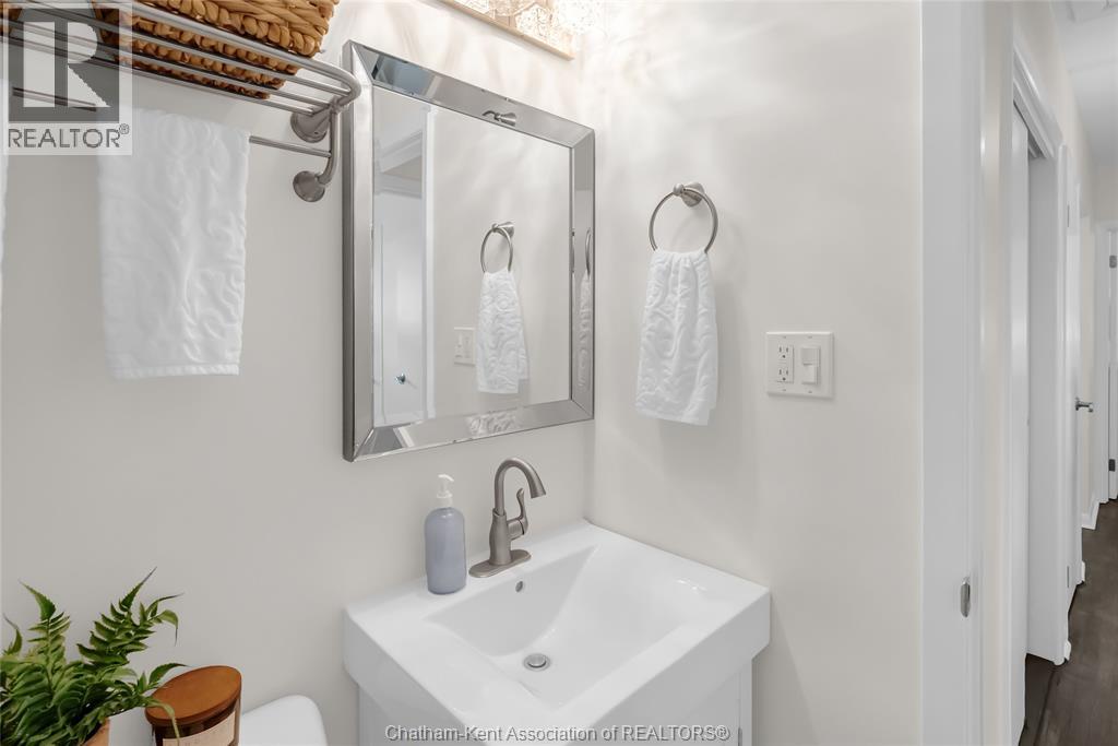 119 Burton AVENUE - 23