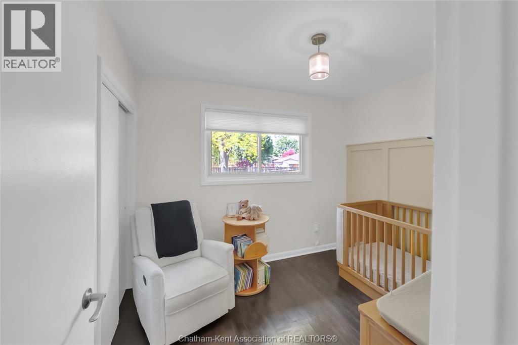 119 Burton AVENUE - 16