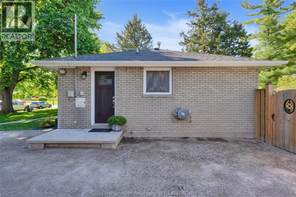119 Burton AVENUE - 26