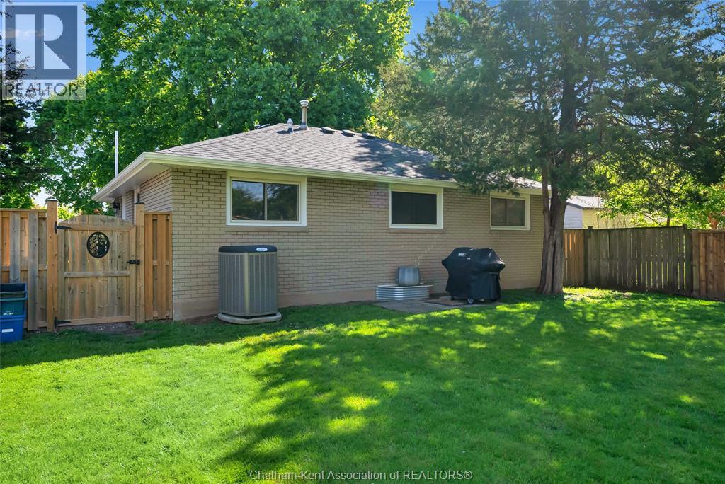 119 Burton AVENUE - 33