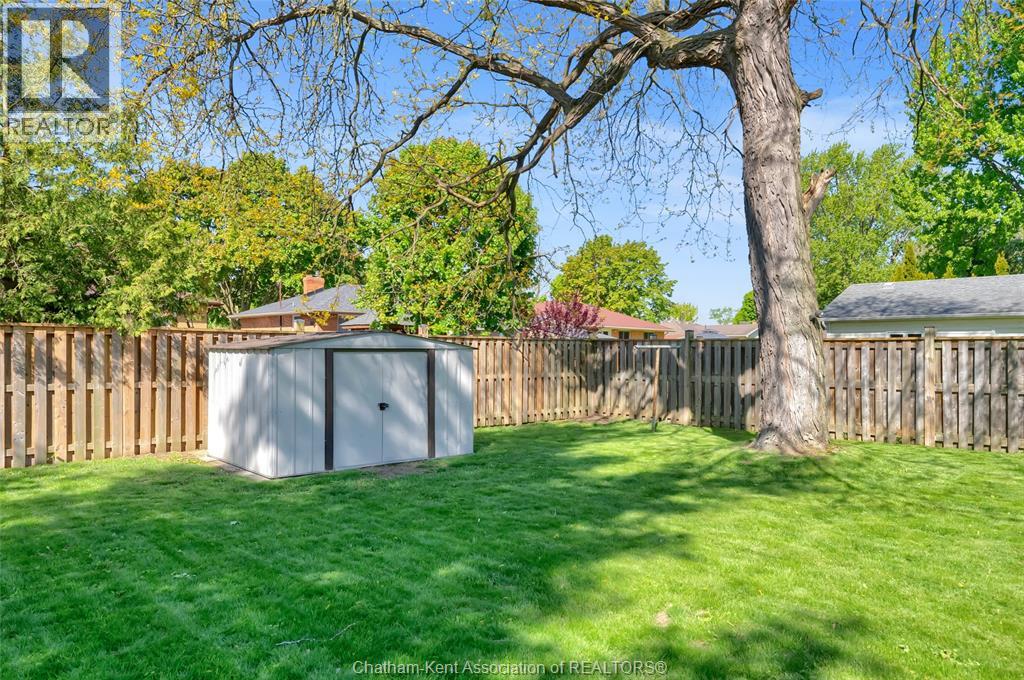119 Burton AVENUE - 34