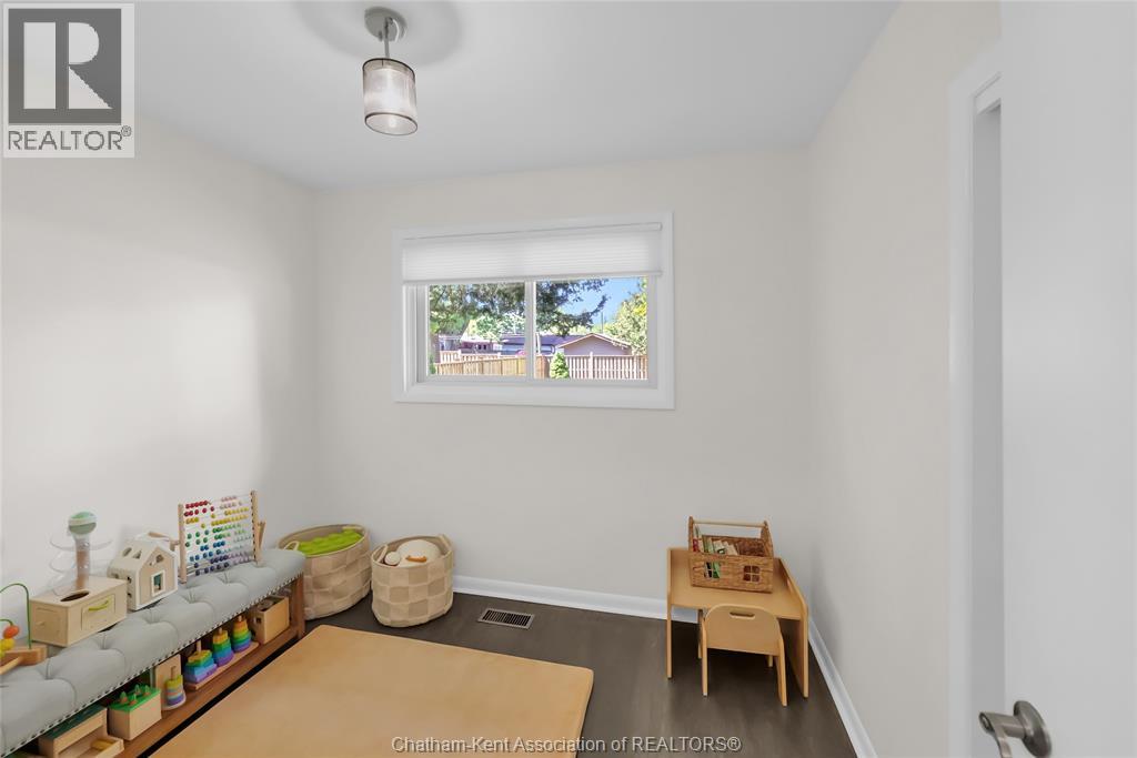 119 Burton AVENUE - 20