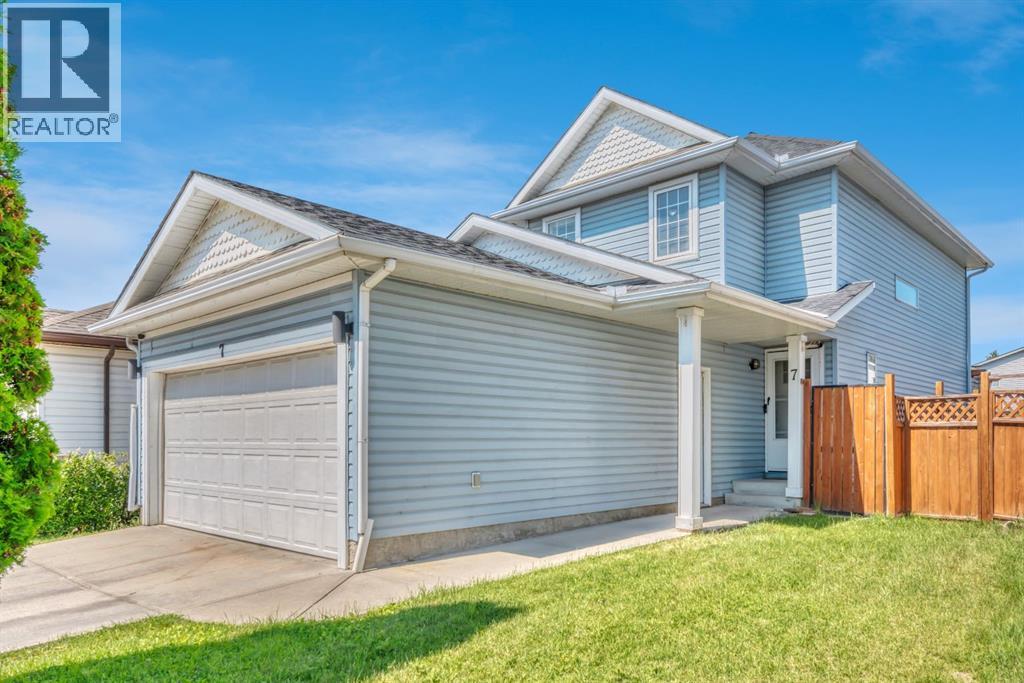 7 San Diego Manor NE, Monterey Park, Calgary photo 2