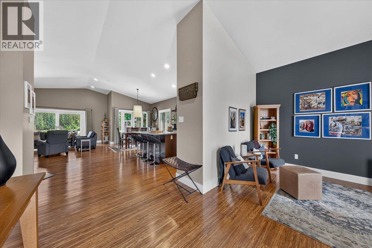 5210 Riverside Drive - 2