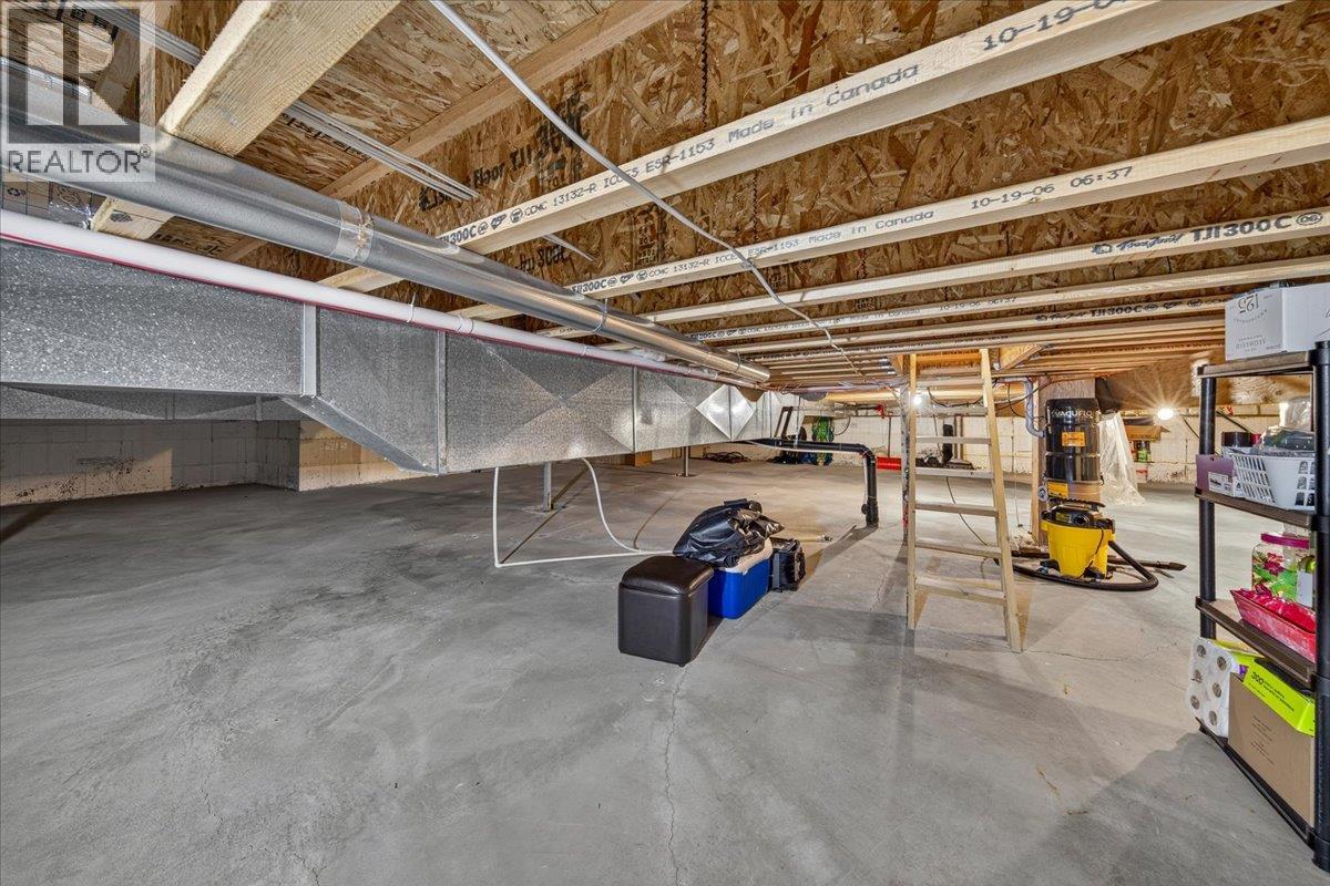 5210 Riverside Drive - 34