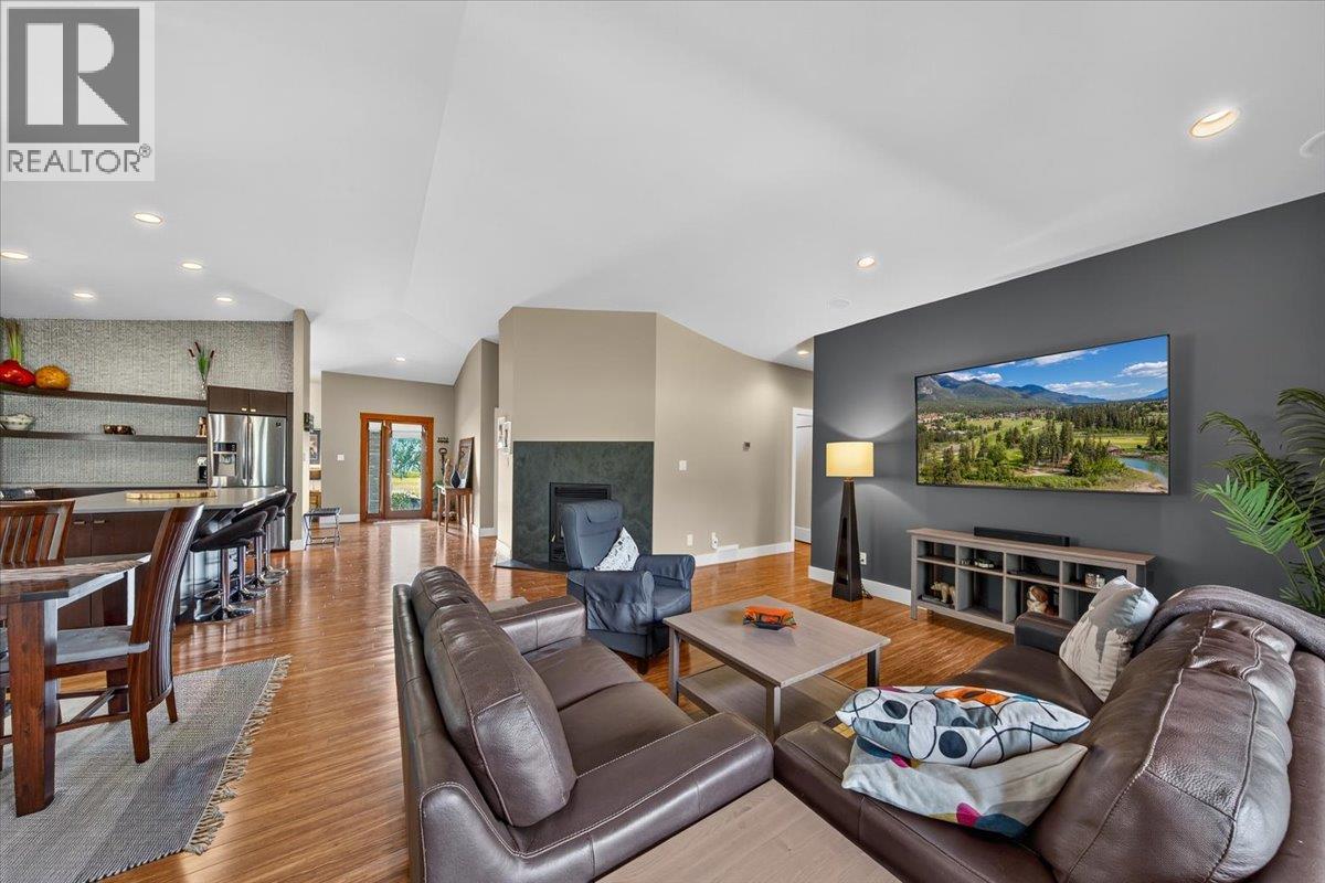 5210 Riverside Drive - 15