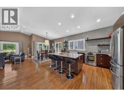 5210 Riverside Drive, Fairmont Hot Springs, BC V0B1L1 Photo 16