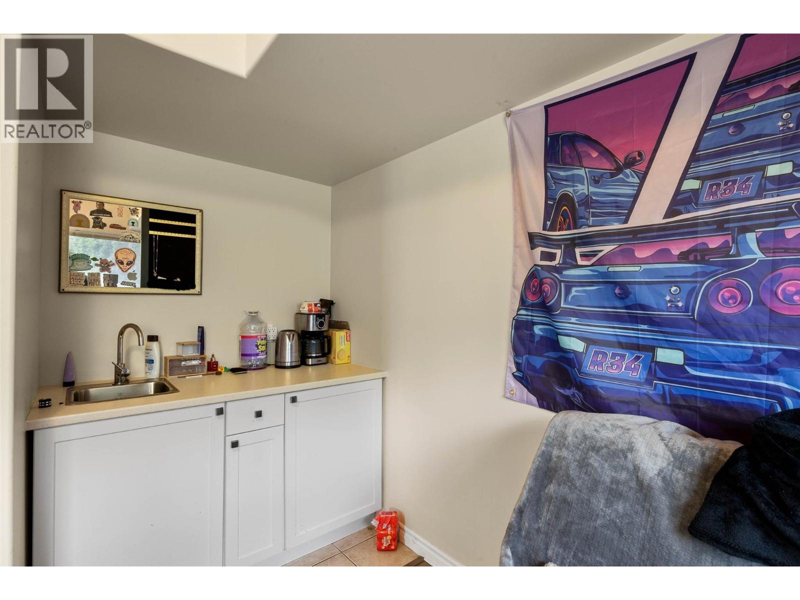 2253 PARK Drive - 19