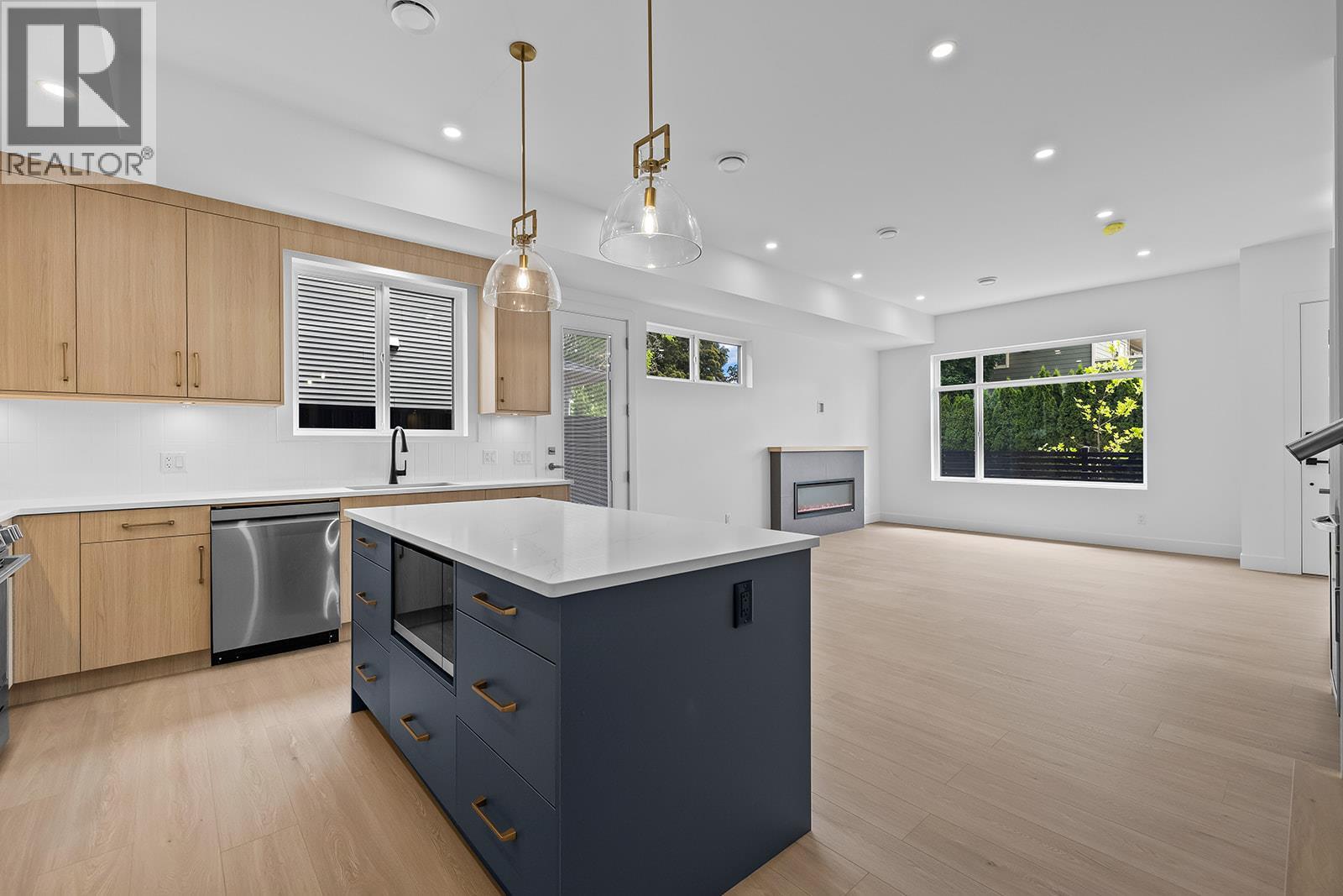 #2 662 Birch Avenue - 12