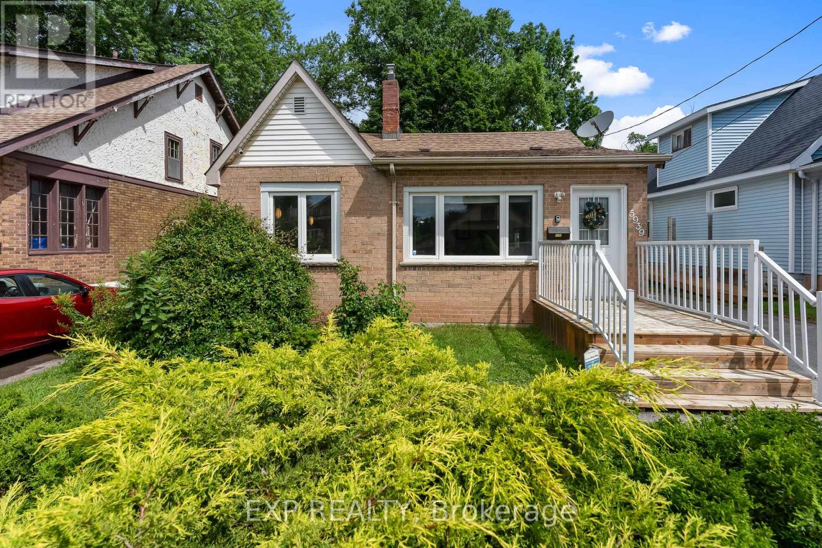 5939 SYMMES AVENUE - 1