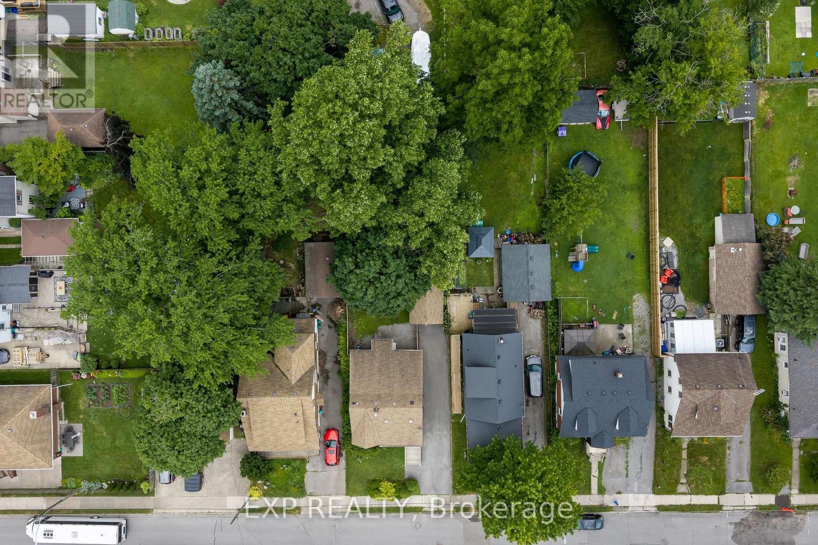 5939 SYMMES AVENUE - 35