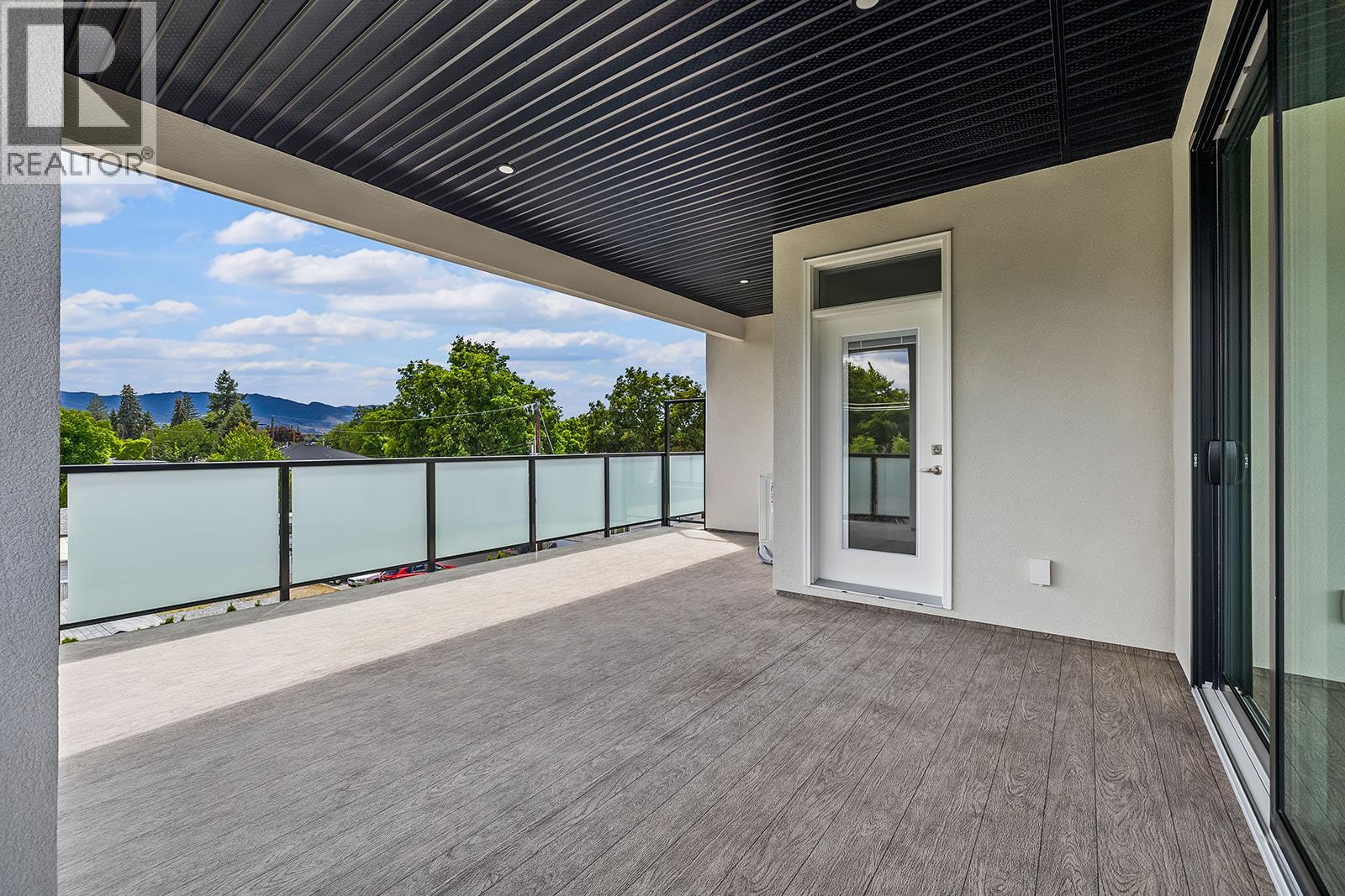 #2 662 Birch Avenue - 45