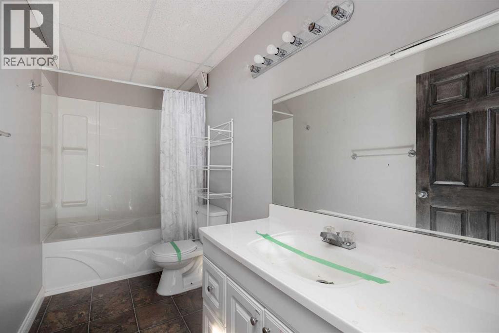 247 Warren Road, Fort McMurray