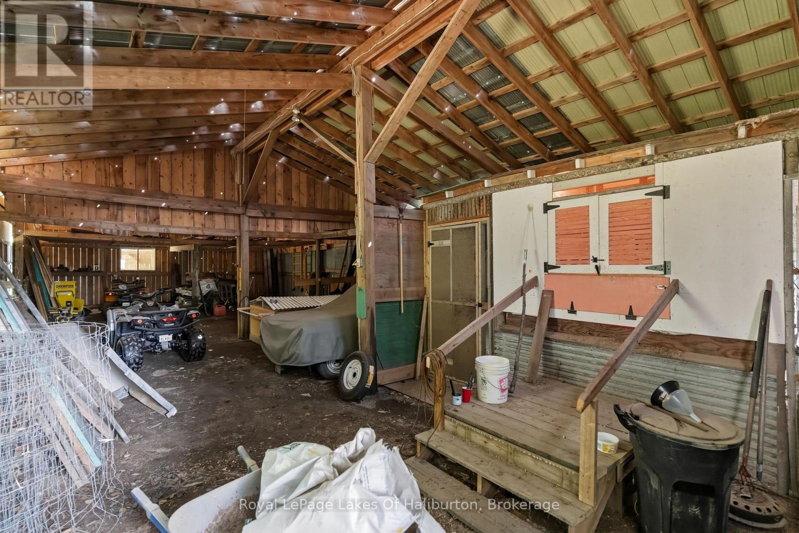 1329 GELERT ROAD - 29
