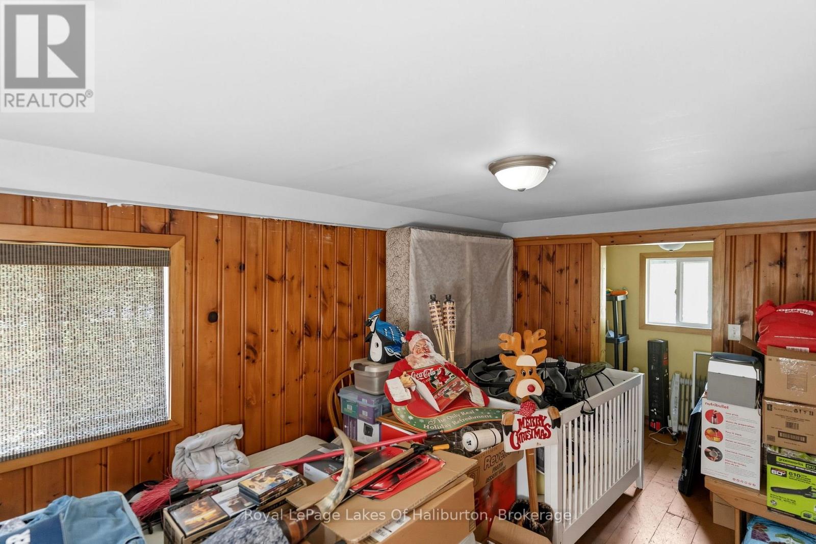 1329 GELERT ROAD - 33