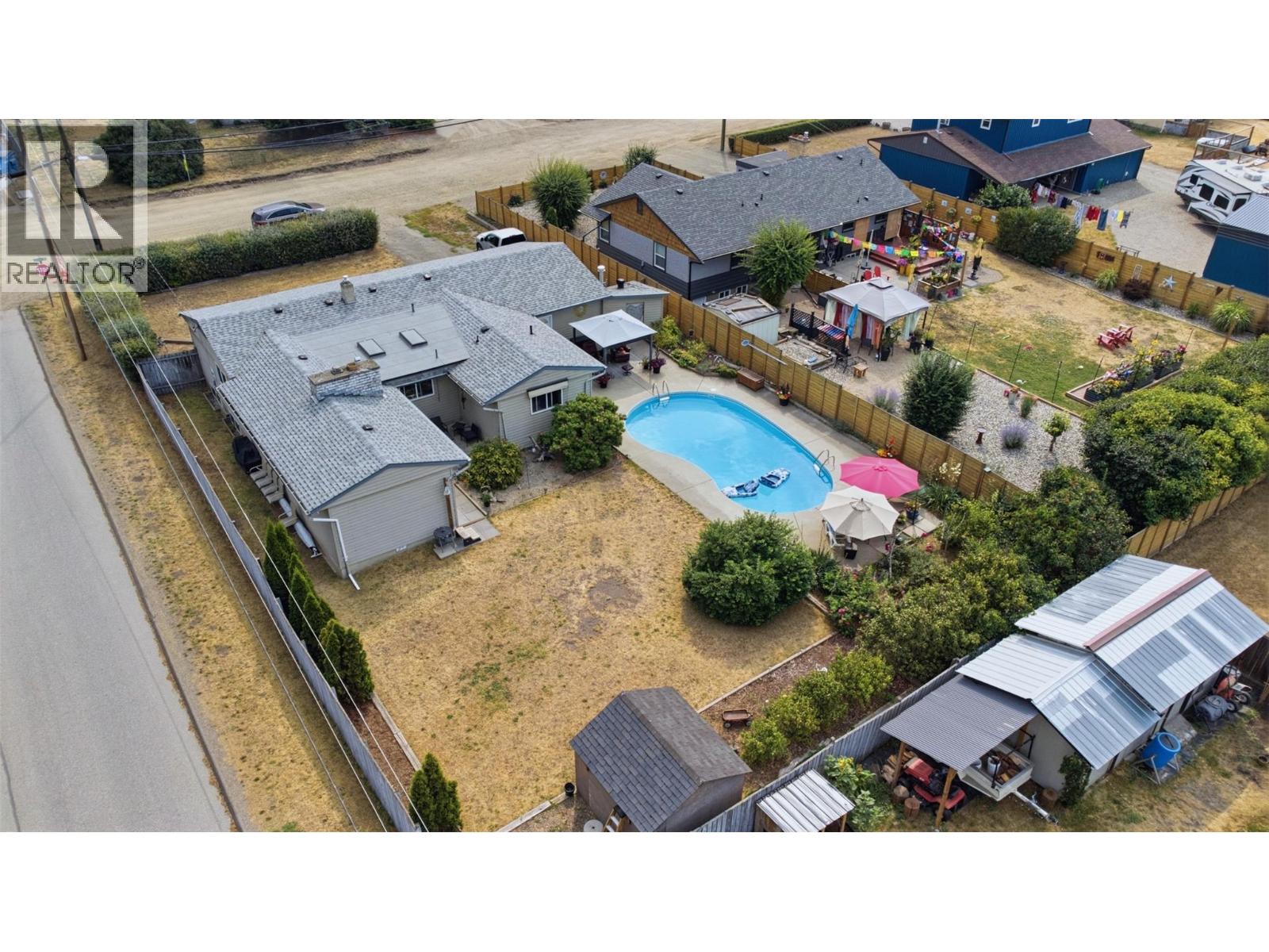 9694 School Road - 10