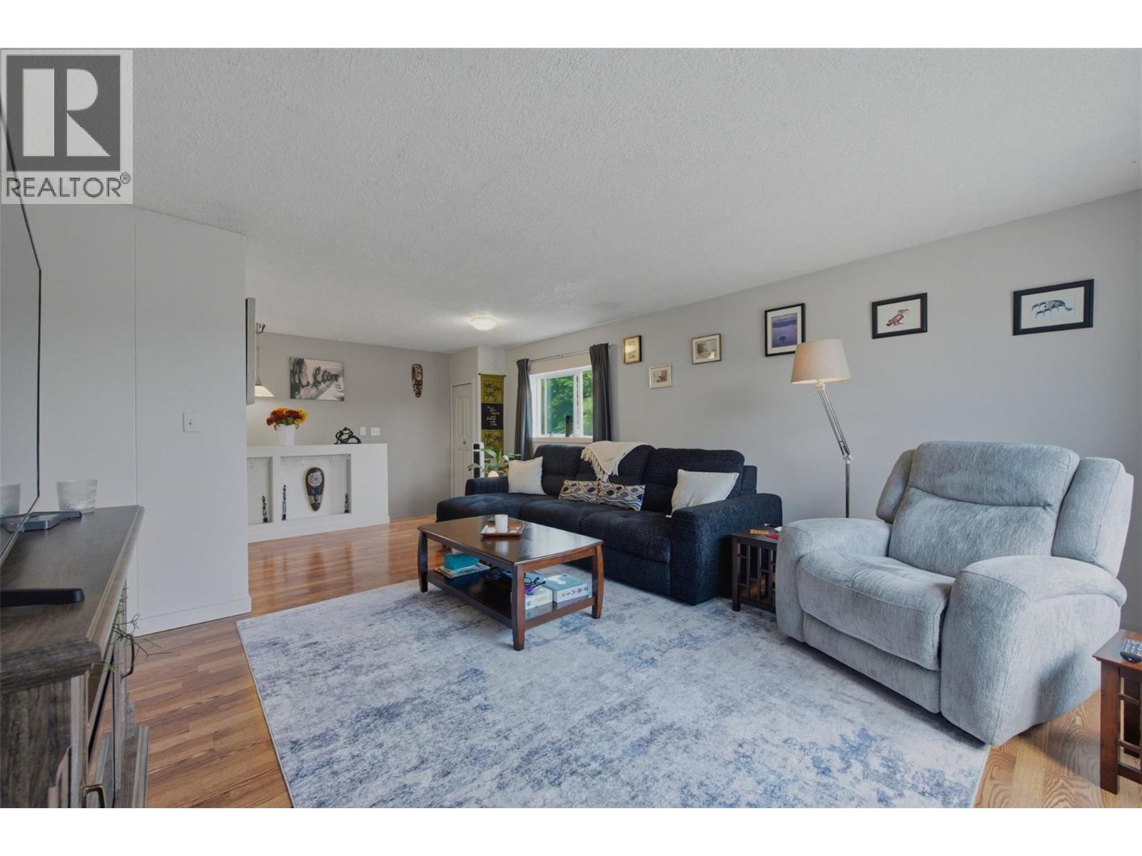 9694 School Road - 18