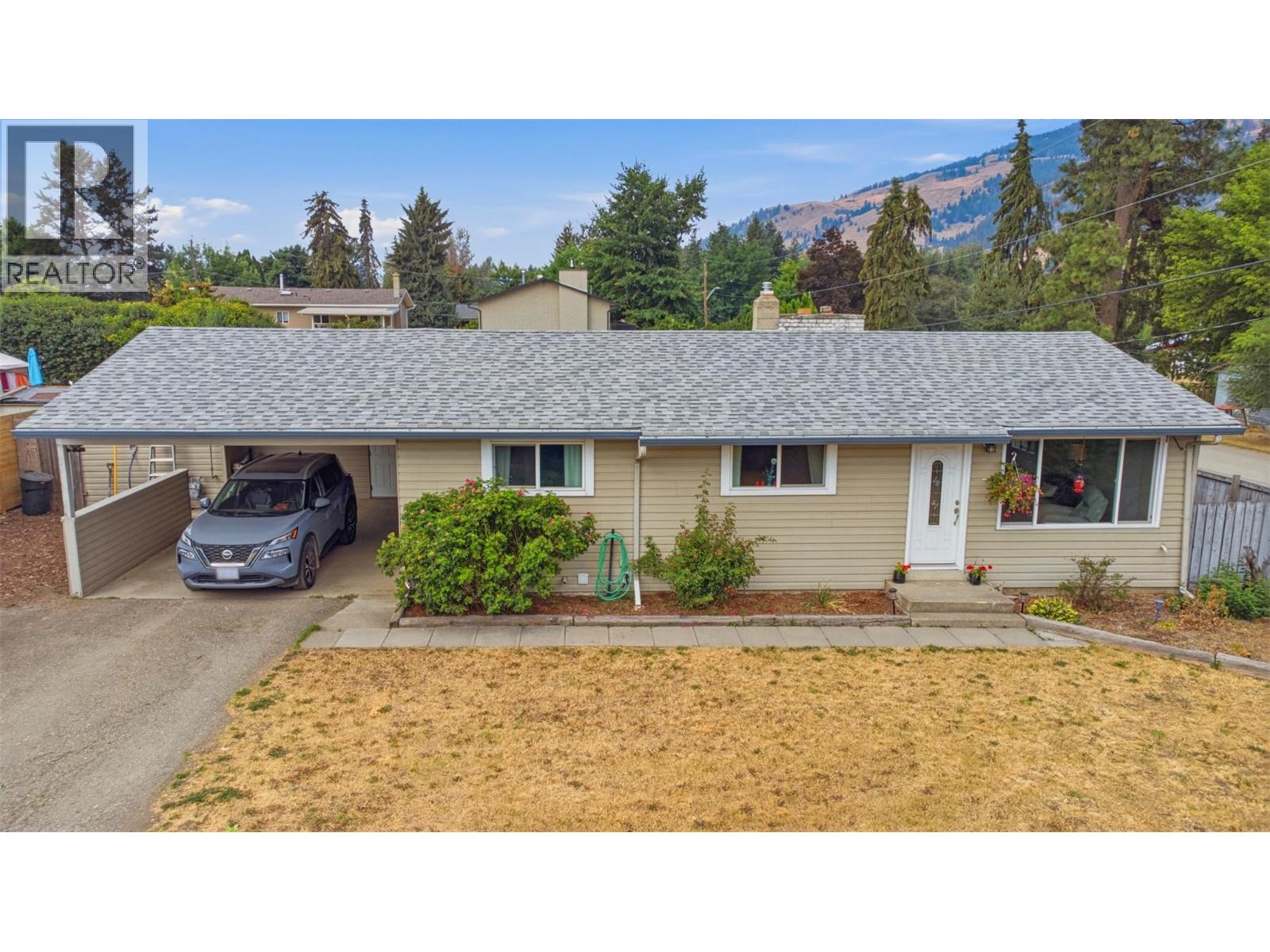 9694 School Road - 2