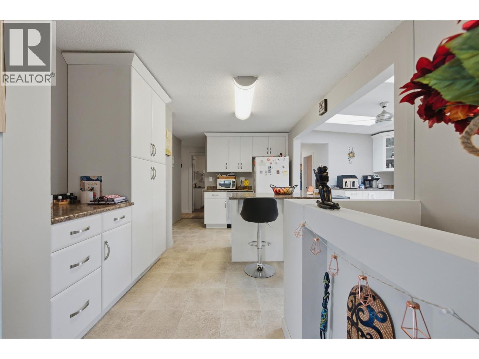 9694 School Road - 20
