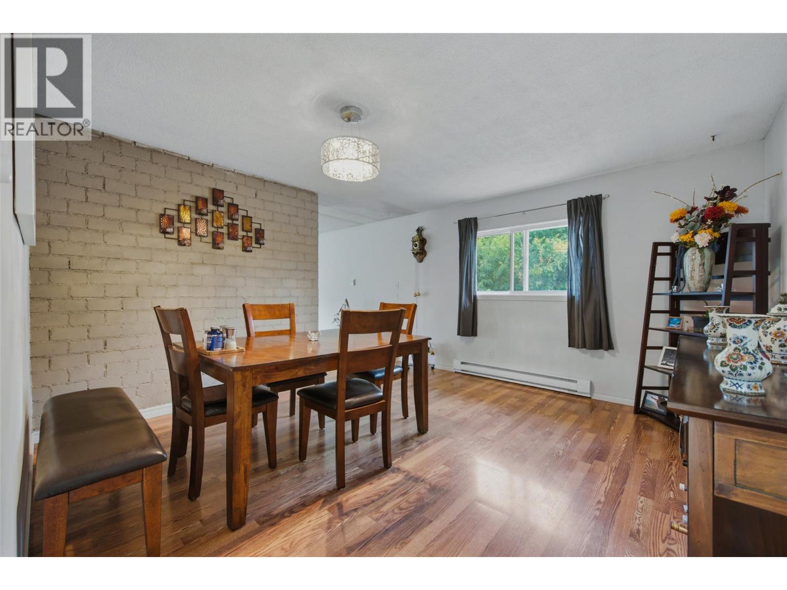 9694 School Road - 25