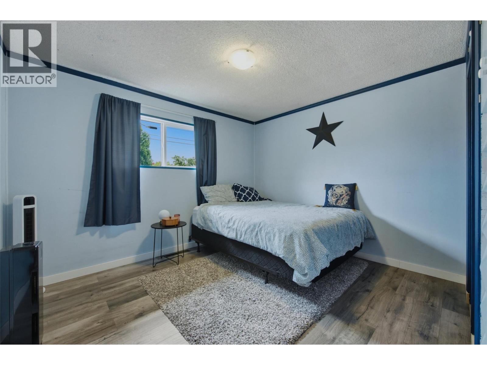 9694 School Road - 33
