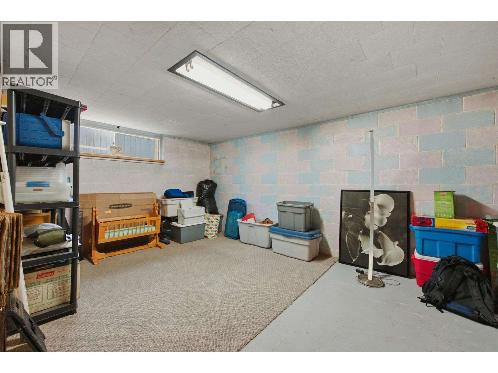 9694 School Road - 35
