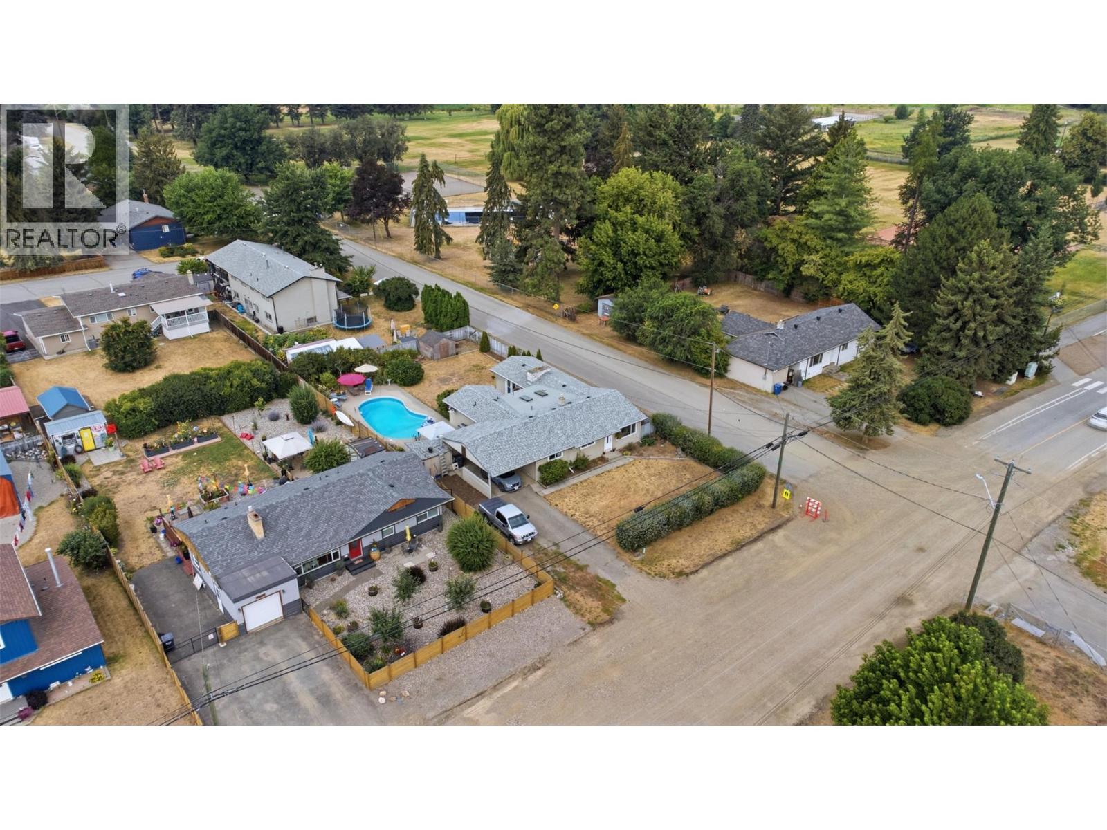 9694 School Road - 4