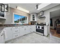 9694 School Road, Coldstream, BC V1B3G4 Photo 23