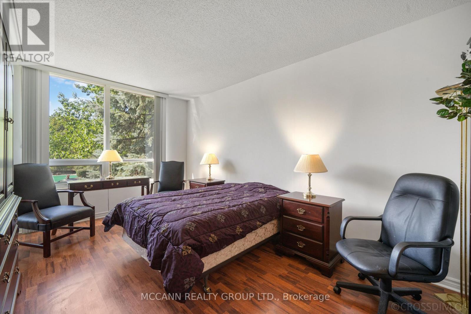#221 28 WILLIAM CARSON CRESCENT - Image 15