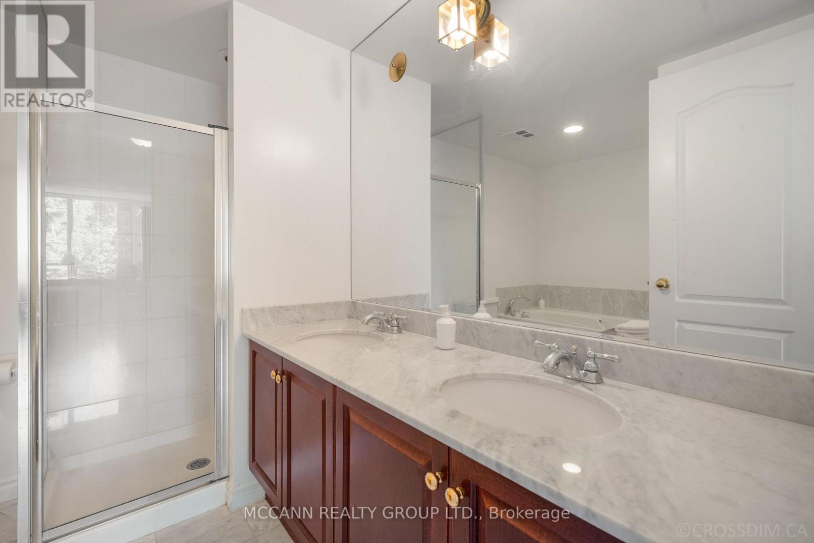 #221 28 WILLIAM CARSON CRESCENT - Image 18