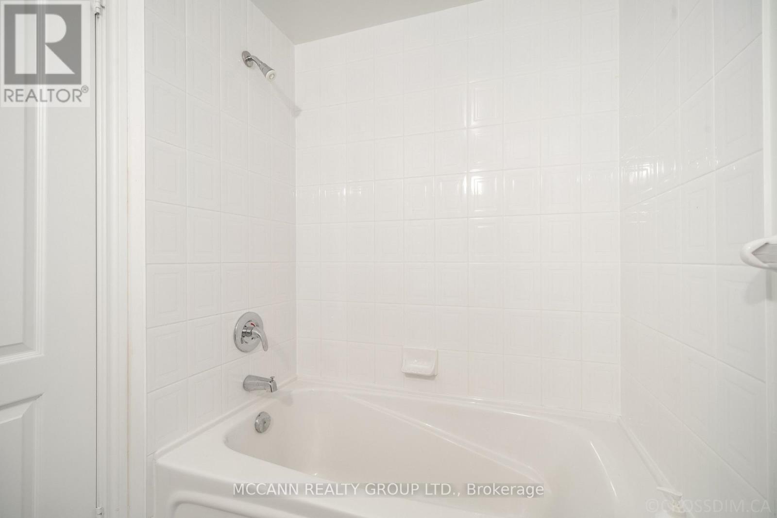 #221 28 WILLIAM CARSON CRESCENT - Image 23