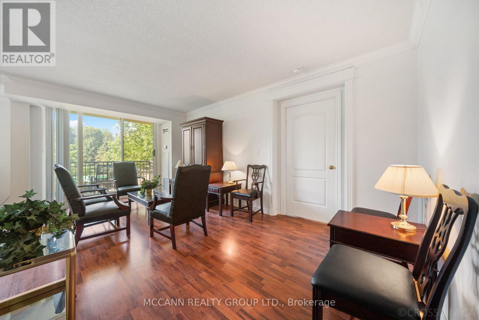 #221 28 WILLIAM CARSON CRESCENT - Image 25