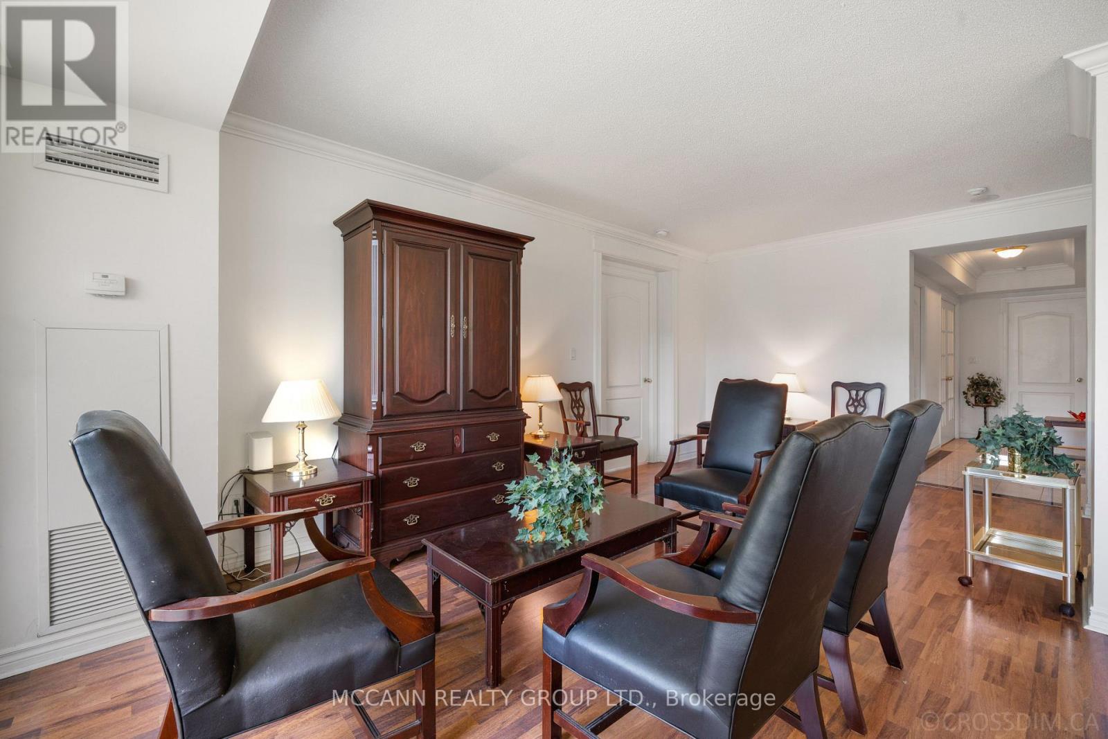 #221 28 WILLIAM CARSON CRESCENT - Image 26