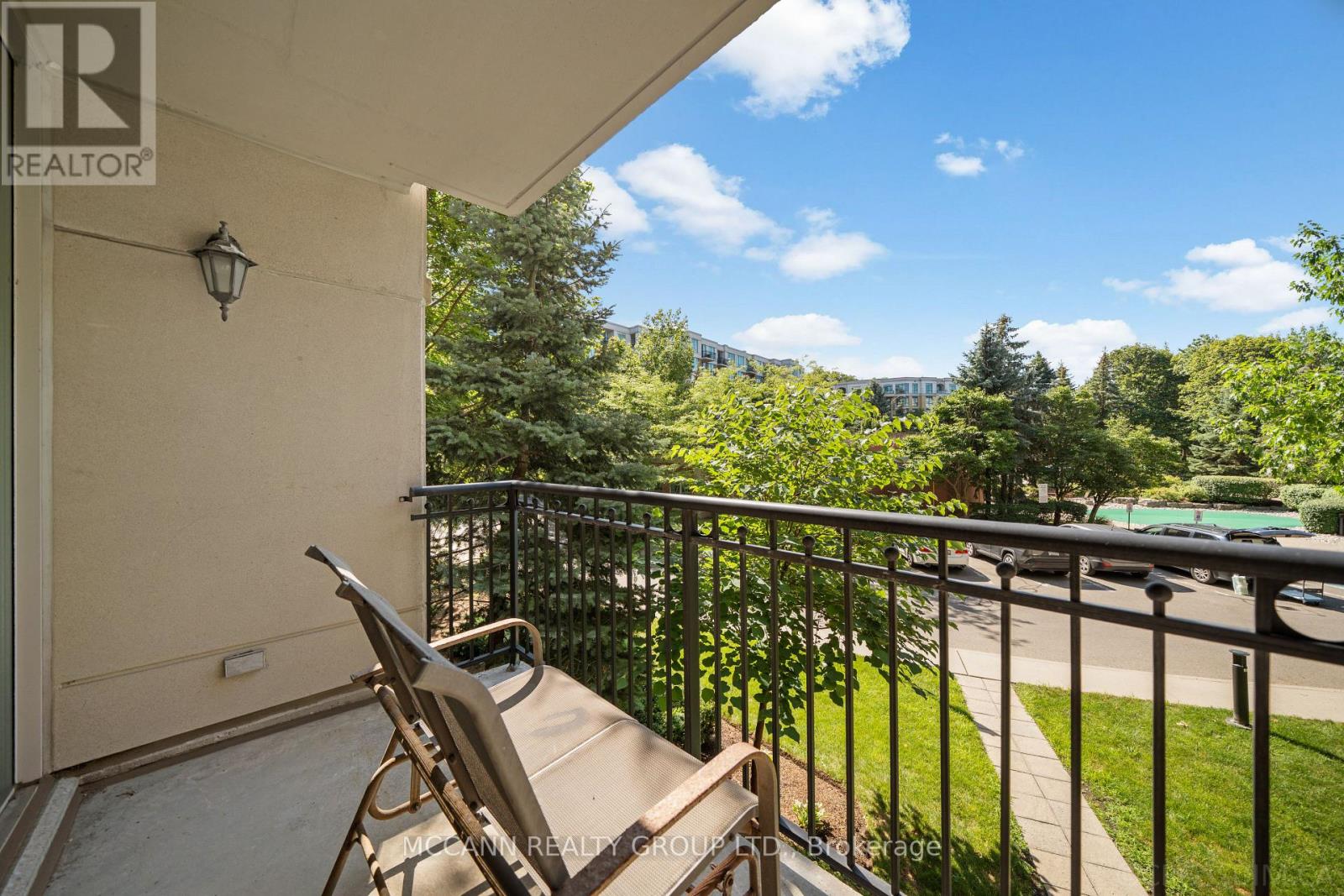 #221 28 WILLIAM CARSON CRESCENT - Image 28