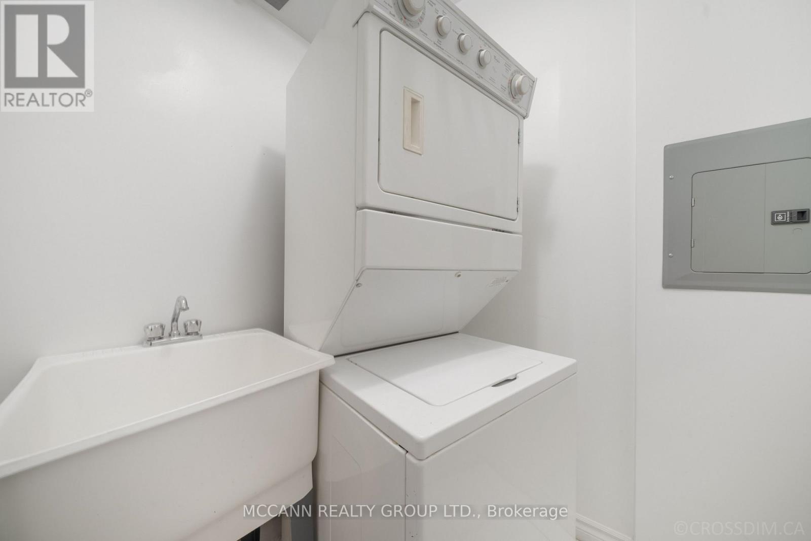 #221 28 WILLIAM CARSON CRESCENT - Image 38