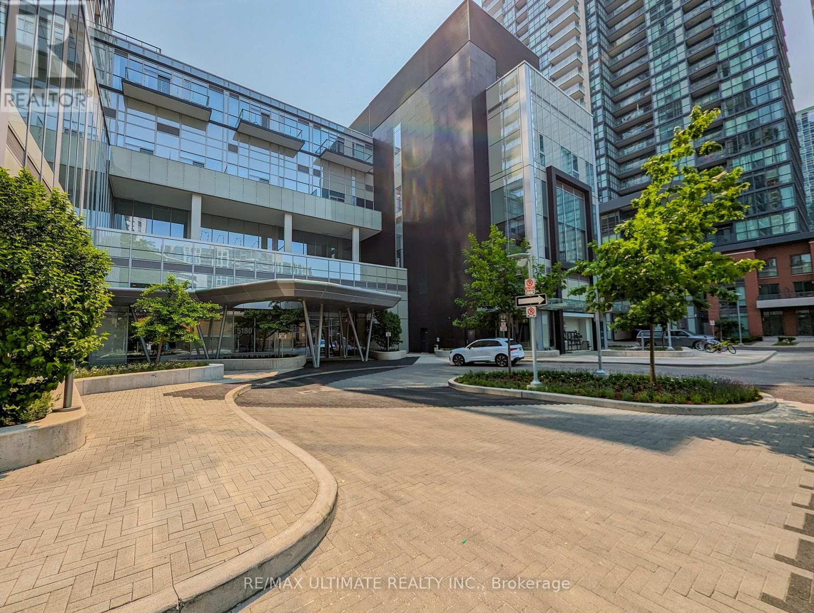 1412 - 5180 Yonge St.
