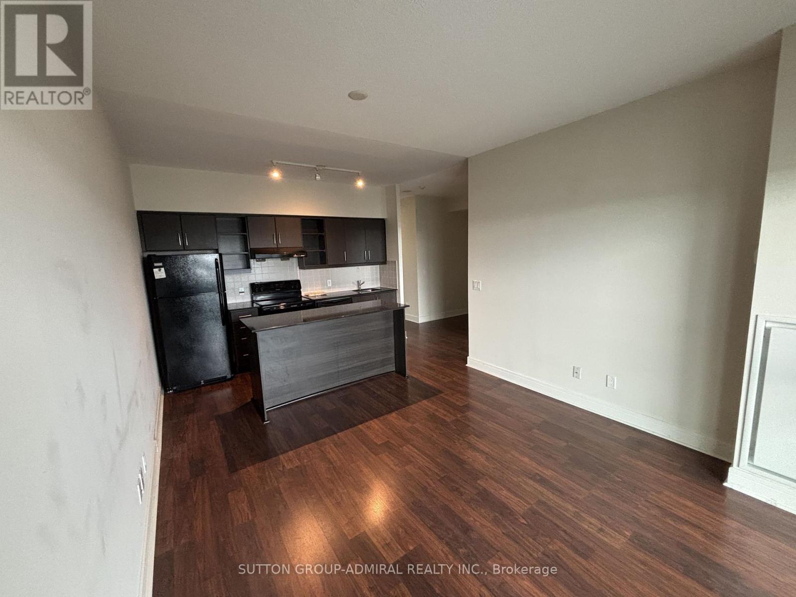 #1413 35 BRIAN PECK CRESCENT - 13