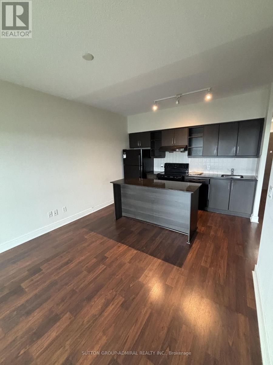 #1413 35 BRIAN PECK CRESCENT - 14