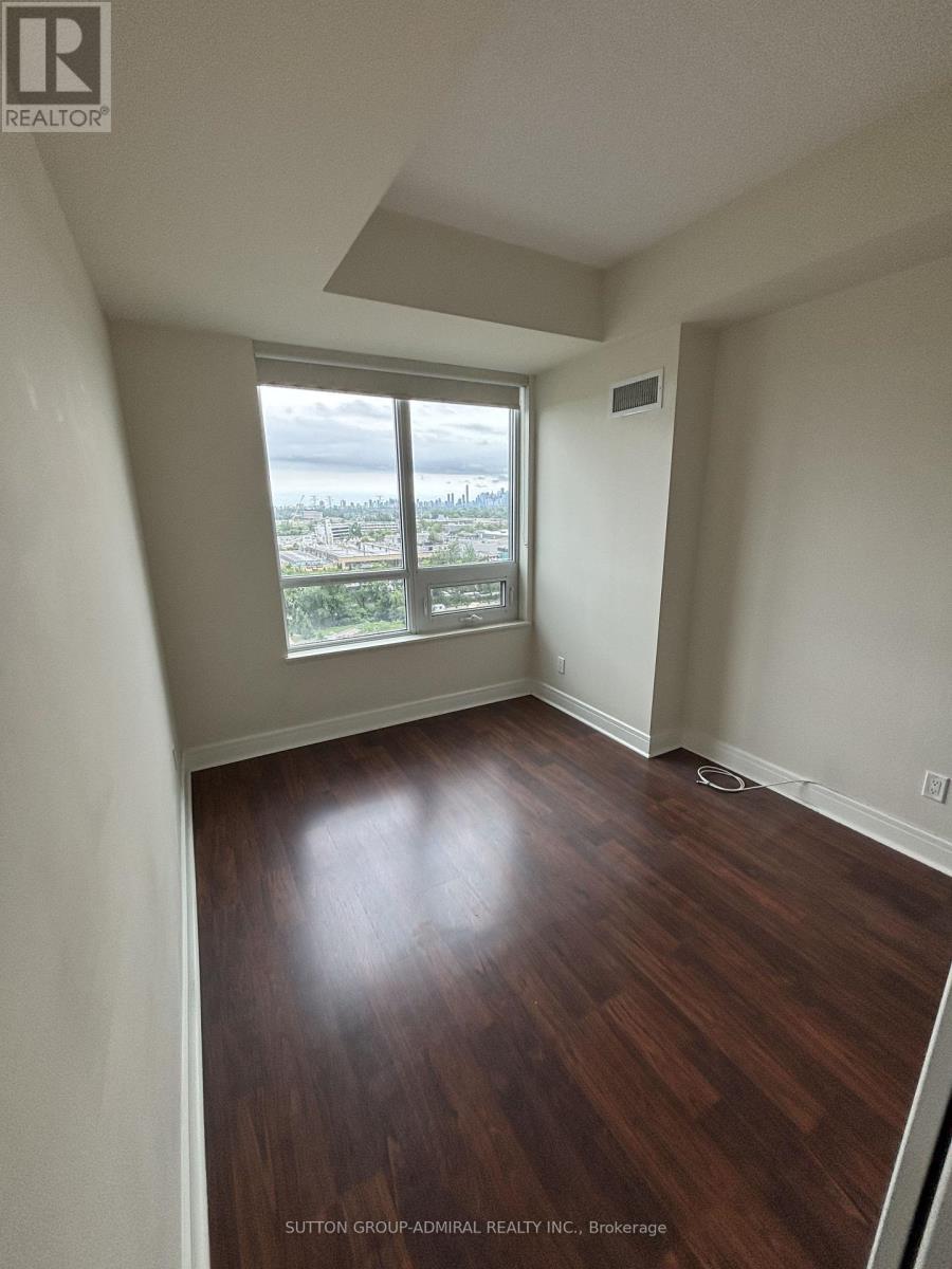 #1413 35 BRIAN PECK CRESCENT - 17