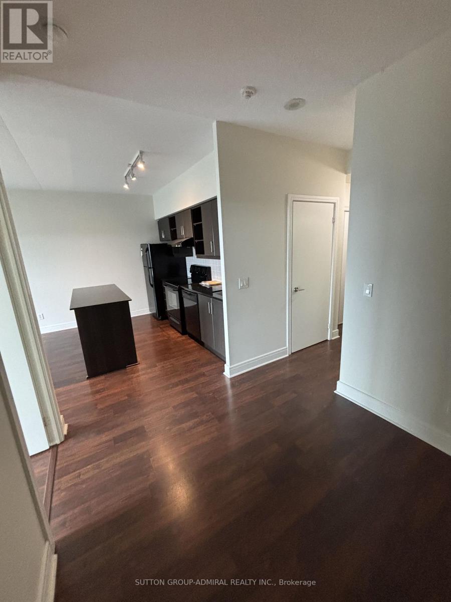 #1413 35 BRIAN PECK CRESCENT - 8