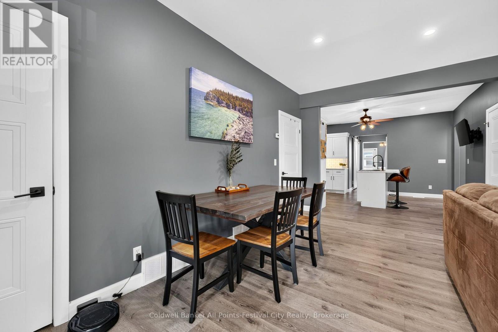 517 WILLOUGHBY STREET - 13
